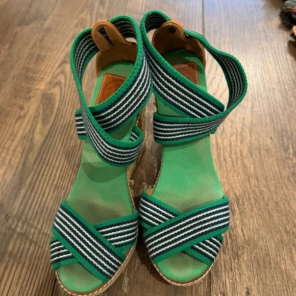 Tory Burch Frieda Women's Green/Blue Striped Espadrille Wedges Size 7 - Picture 3 of 8